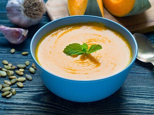 Heerlijke kom pompoensoep