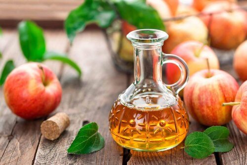 Een ontvettend middel met appelazijn