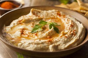 Hoe maak je een lightversie van hummus van kikkererwten?