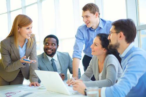 collega's in gesprek