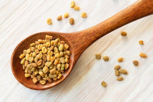 Fenegriekzaadjes kunnen haargroei stimuleren