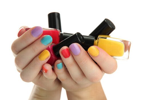 Collectie kleurrijke nagellak