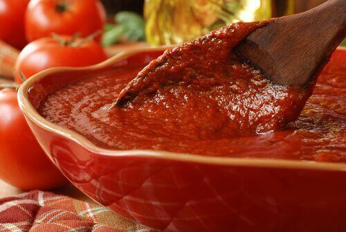 Italiaanse tomatensaus