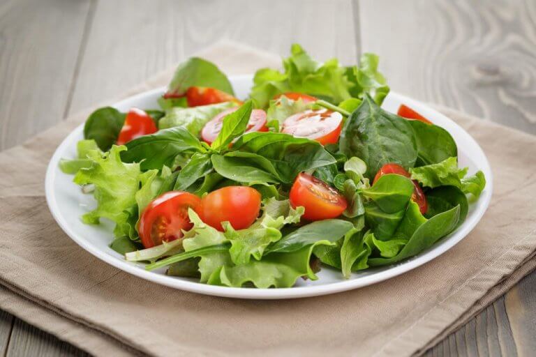 Salade met tomaten