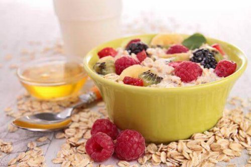 4 voedzame ontbijtideeën gebaseerd op fruit