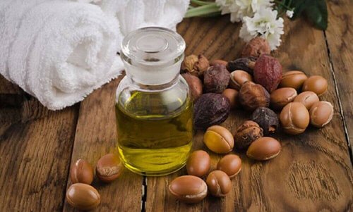 Jojoba-olie tegen pluizig haar