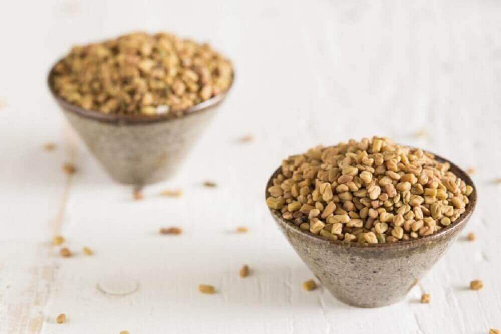 koorts verlagen op een natuurlijke manier met fenegriekthee