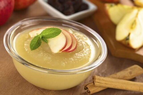 Zelf babyvoeding maken zoals appelmoes