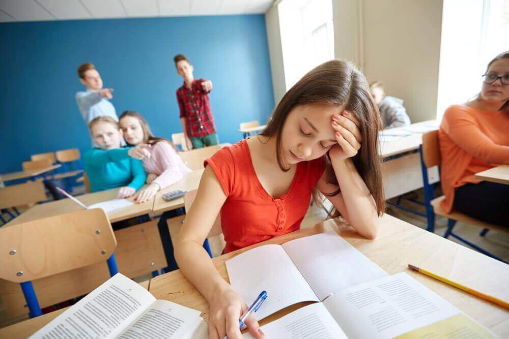 de acties van een ander doen je veel pijn