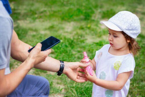 wat moeten je kinderen doen als ze verdwaald raken