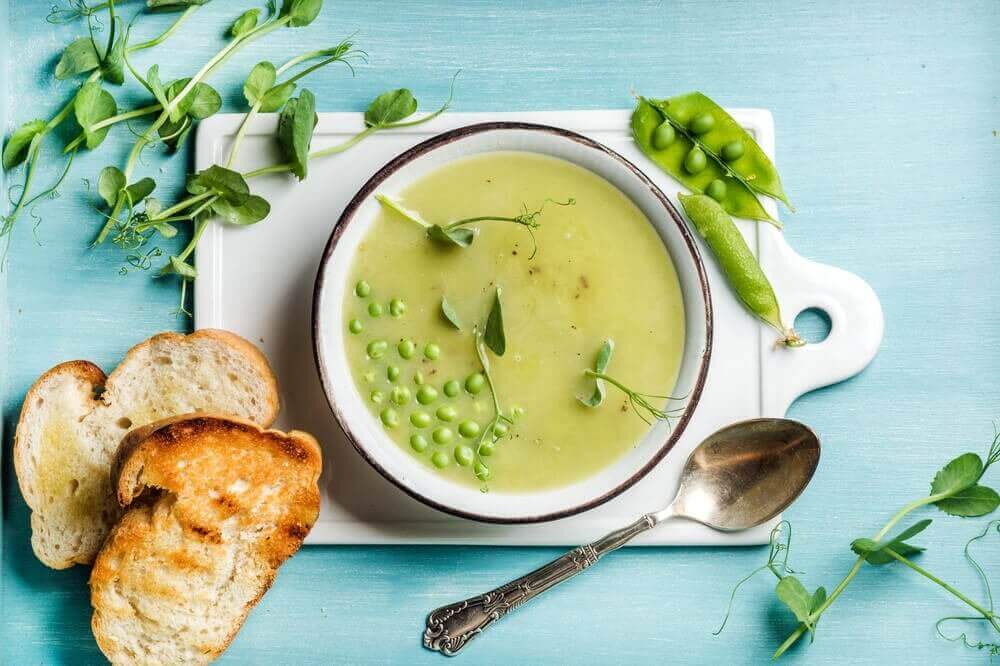 soep met brood op het juiste tijdstip om te eten