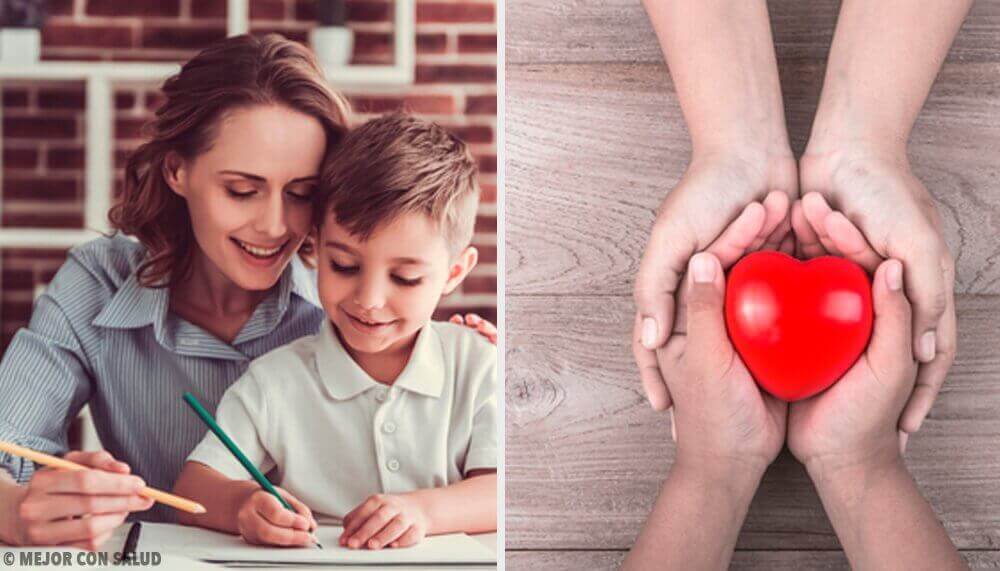 moeder en zoon oefenen hun emoties te beheersen