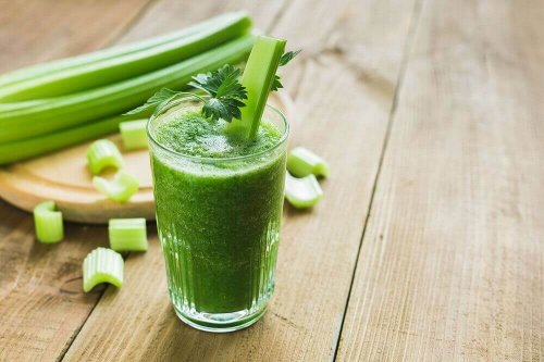 Selderijsmoothie om obstipatie te verlichten