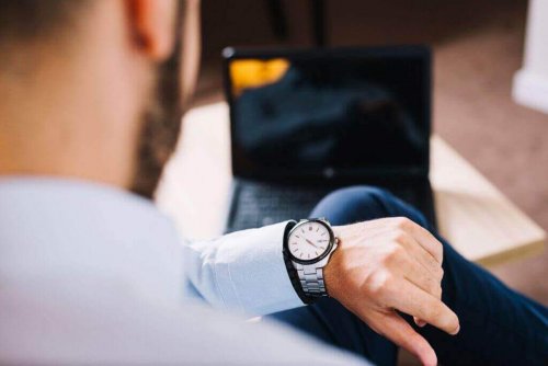 Vreemd gedrag teken van ontrouw