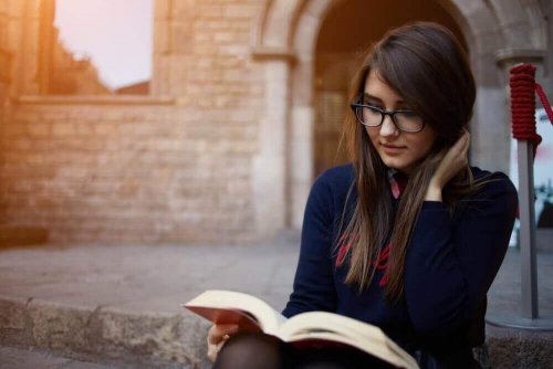 4 voordelen van lezen die de algehele gezondheid van je lichaam verbeteren
