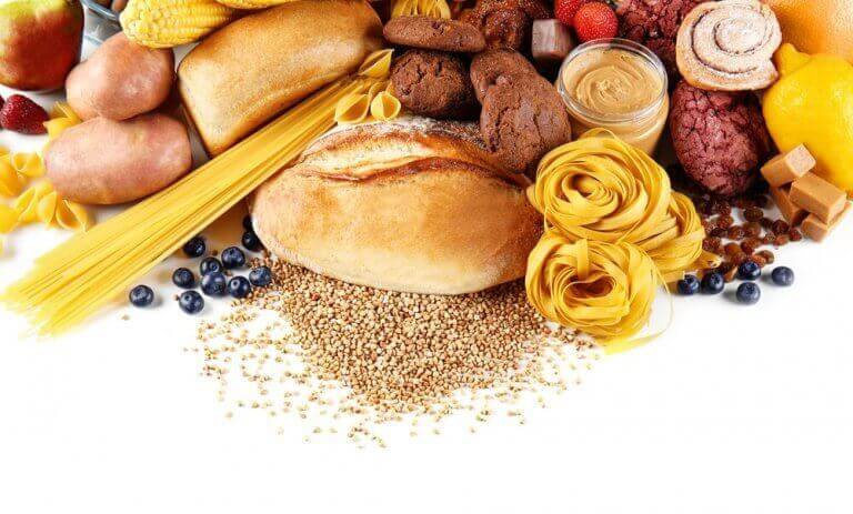 Verschillende soorten brood en pasta