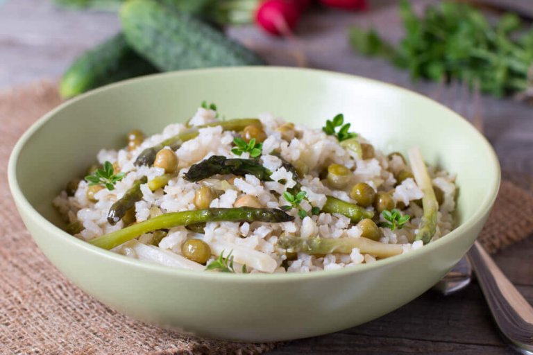 Gezonde recepten voor rijst met groenten en chiazaden