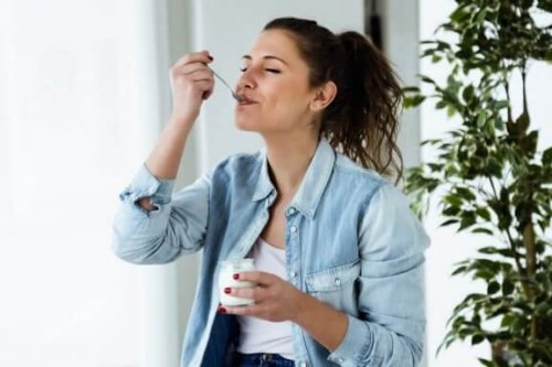 Het yoghurtdieet: gezond gewicht verliezen