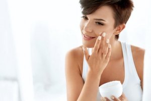 Kun je zonnebrandcrème als moisturizer gebruiken?