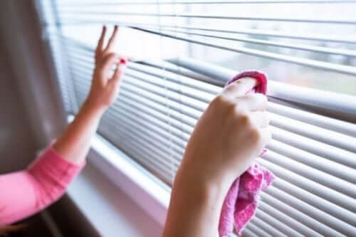 Jaloezie schoonmaken
