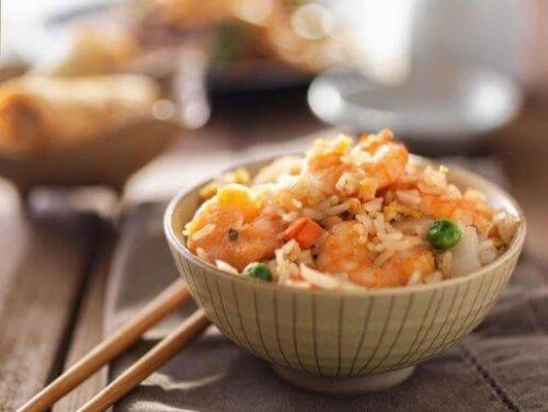 Gebakken rijst maken leer je met dit makkelijke recept