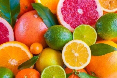 Een luchtverfrisser met citrusvruchten