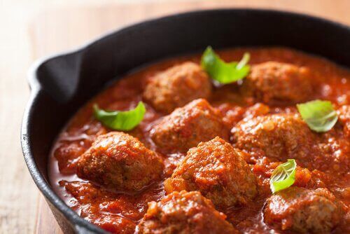 Havermoutgehaktballen met basilicum