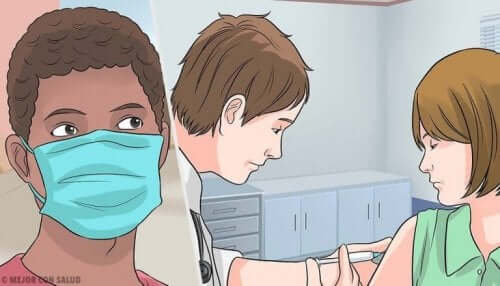 Persoon met mondkapje en vaccineren