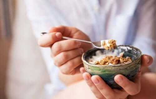 Volkoren granen met yoghurt