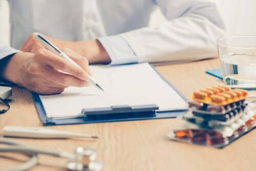 Arts bereidt behandelingsplan voor