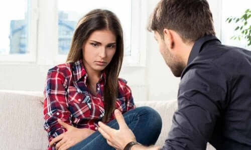 Man en vrouw hebben ruzie