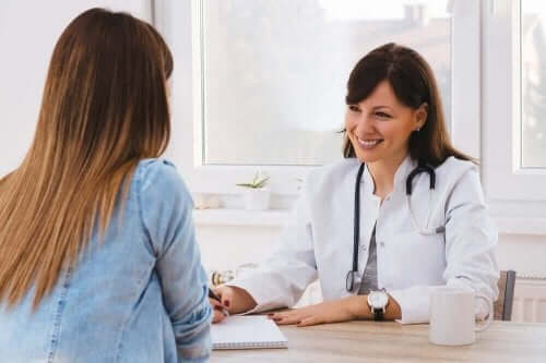 Dokter en patiënt in gesprek