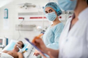 Wanneer kunstmatige beademing bij brandwonden?