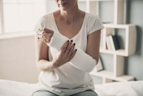 Gebruik van en zorgen voor gips en spalken