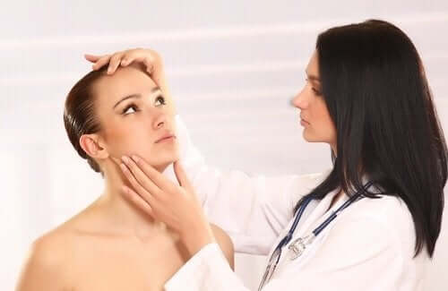 Wanneer naar de dokter met cutane candidiasis