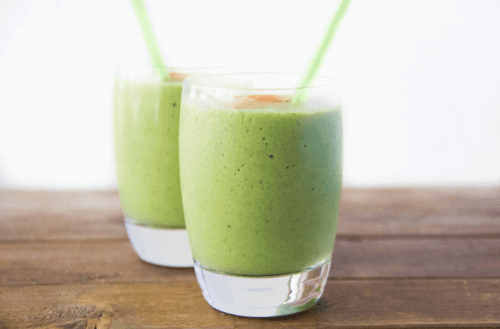 Een groene smoothie met avocado