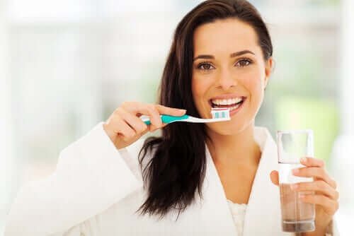 Gaatjes in de tanden voorkomen door goede hygiëne