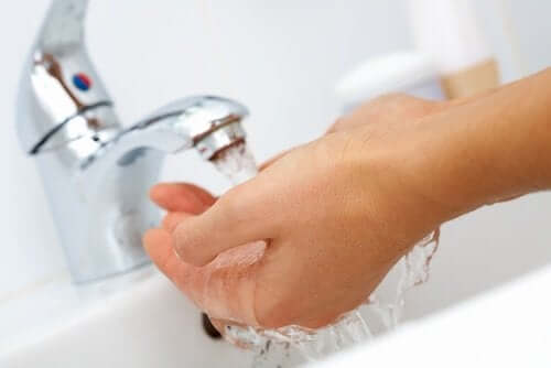 Was je handen voordat je eten gaat bereiden