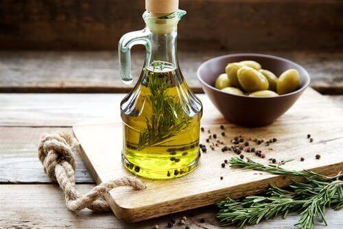 Flesje olijfolie