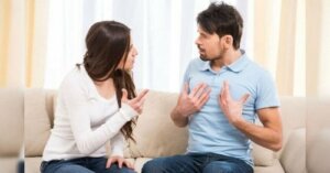 7 tips om te ontdekken of je relatie hebt met een manipulator
