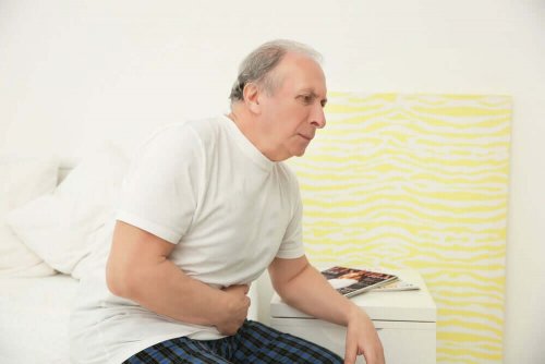 Zieke man op bed