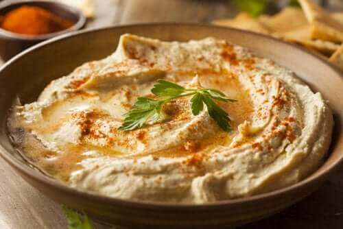 Hummus met paprika: probeer dit eenvoudige recept