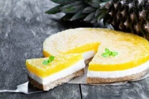 Een recept voor no-bake piña colada cheesecake
