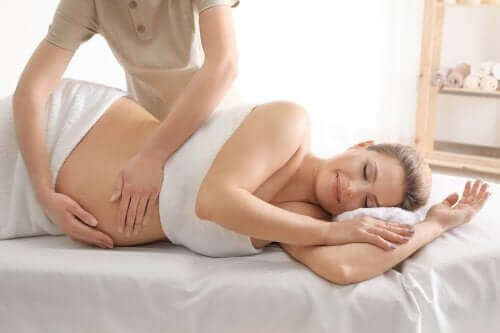 Vier voordelen van prenatale massage