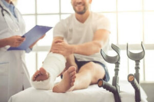 Wat is een stressfractuur en hoe ontstaat het?