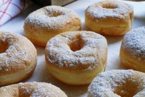 Heerlijke zelfgemaakte donuts met dulce de leche