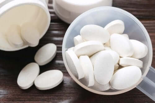 Potje vol calciumtabletten