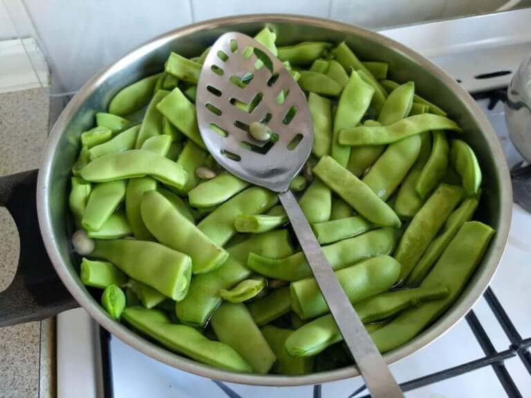 Pan met verse groente