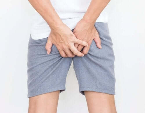 Waarom verschijnt er bloed in de ontlasting