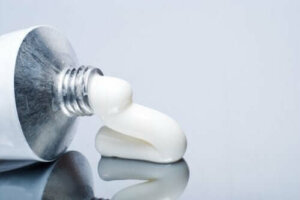 Het gebruik en de bijwerkingen van canesten